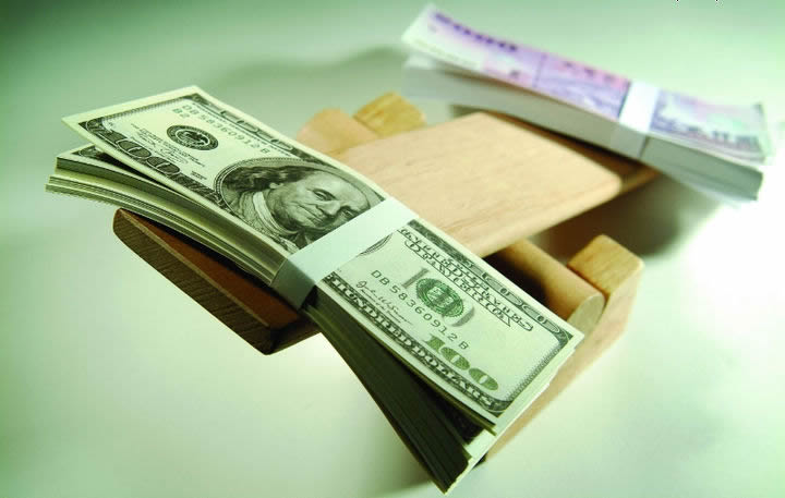 市场逻辑的切换：解析美联储“降息”背后的紧缩叙事